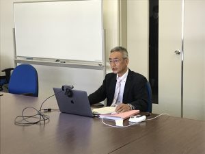 高年次教養科目「財政・金融・経済を学ぶ」が開始されました。