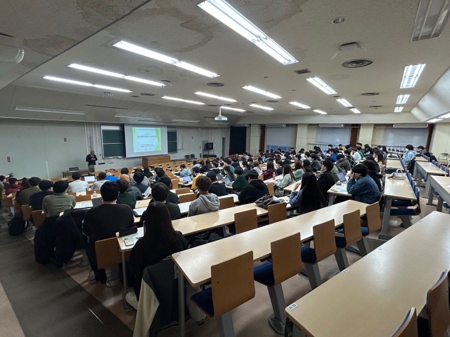 ２０２５年度「現代中小企業論」が開講しました