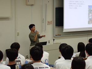 在学生による学部紹介②(第1会場)